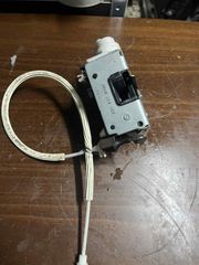 AUDI A4 Α3 ΚΛΕΙΔΑΡΙΑ ΕΜΠΡΟΣ ΔΕΞΙΑ ΜΕ ΚΩΔΙΚΟ 4D1837016D