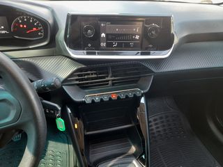 Peugeot 208 2022 1,5 101HP-thumb-11