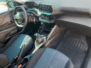 Peugeot 208 2022 1,5 101HP-thumb-15