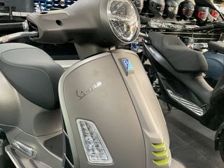 Vespa GTS Super Tech 125 2026-thumb-10