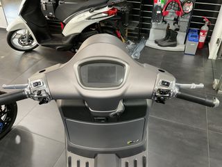 Vespa GTS Super Tech 125 2026-thumb-14