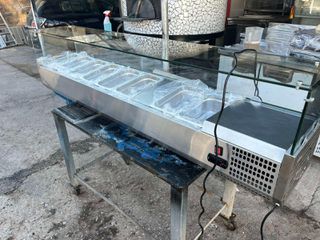 ΕΠΙΤΡΑΠΕΖΙΑ ΣΑΛΑΤΙΕΡΑ