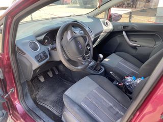 Ford Fiesta 2010-thumb-5