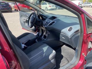 Ford Fiesta 2010-thumb-6