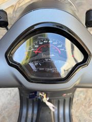 Piaggio Vespa 2023 GTS 125 supersport-thumb-7