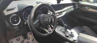 Alfa Romeo Stelvio 2017