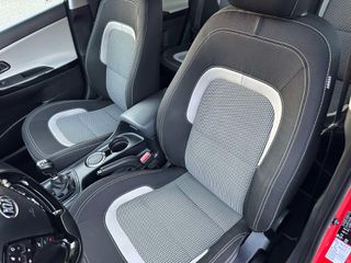 Kia Ceed / cee'd 2016-thumb-21