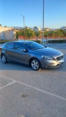 Volvo V40 2016 D2 MOMENTUM DIESEL