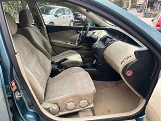 Nissan Primera 2004-thumb-18