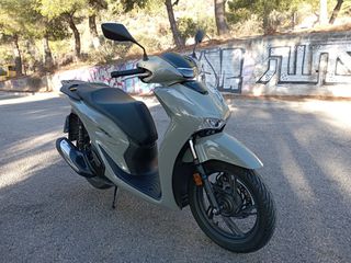 Honda SH 150i 2024-thumb-1
