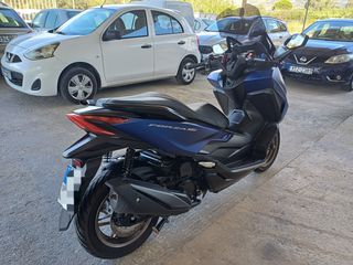 Honda Forza 350 2023-thumb-5