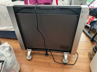 Θερμοπομπός Δαπέδου 1500W  (αχρησιμοποίητος)
