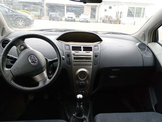 Toyota Yaris 2010 D4D TURBO DIESEL-Αριστο-Φρεσκοβαμμενο!!!-thumb-8