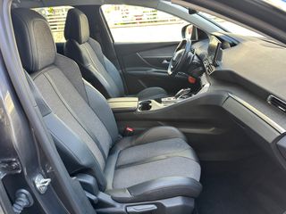 Peugeot 3008 2021 ALLURE FACELIFT-thumb-22