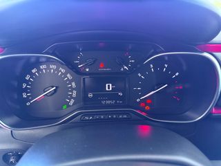 Citroen C3 2018 1.2 PureTech Shine-thumb-70