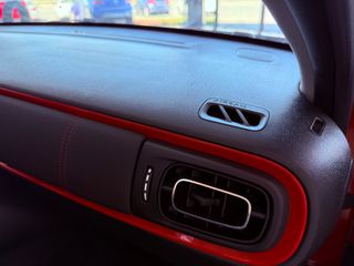 Citroen C3 2018 1.2 PureTech Shine-thumb-74