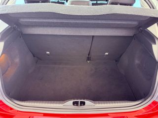 Citroen C3 2018 1.2 PureTech Shine-thumb-40