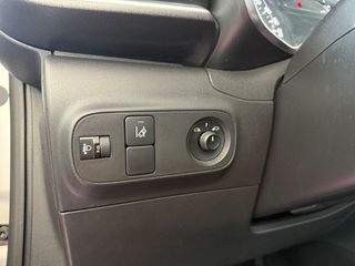 Citroen C3 2017 1.2 PureTech Feel-thumb-31