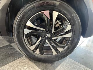 Peugeot 2008 2020 GT LINE-thumb-11