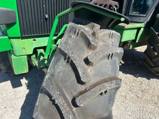 Τρακτέρ John Deere 1989 3650-thumb-11