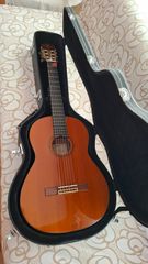 Κλασική κιθάρα Yamaha CG130 +σκληρή θήκη Thomann