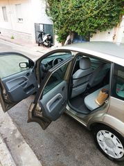 Ford Fiesta 2002 1.4 AMBIENTE 5D