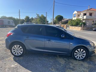 Opel Astra 2014