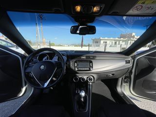 Alfa Romeo Giulietta 2016 SPRINT EDITION CARBON BLACK&WHITE-thumb-16