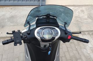 Piaggio Beverly 350 2013-thumb-8