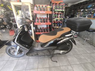 Piaggio Beverly 300i 2009-thumb-2
