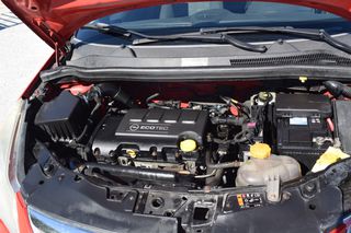Opel Corsa 2011-thumb-12