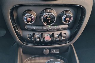 Mini One D Clubman 2019-thumb-29