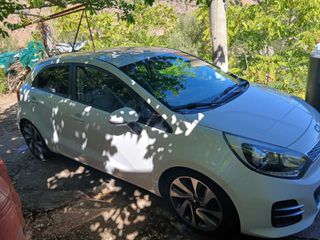 Kia Rio 2015 CRDI 1.4 FULL EXTRA FACE LIFT