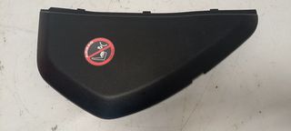 Πλαϊνό Κάλυμμα Κονσόλας Δεξιά από Nissan Qashqai J11 - 684984EA0A 684T14EA0A