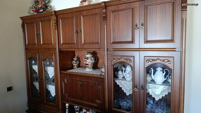 Καινούριο σύνθετο..