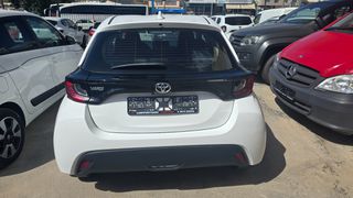Toyota Yaris 2022-thumb-4