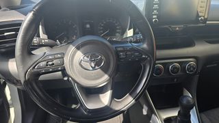 Toyota Yaris 2022-thumb-9