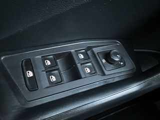Volkswagen T-Roc 2021 1.6 TDI DISCOVER-thumb-10