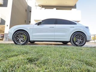 Porsche Cayenne 2022