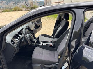 Volkswagen Golf 2017 1.6 TDI-thumb-8
