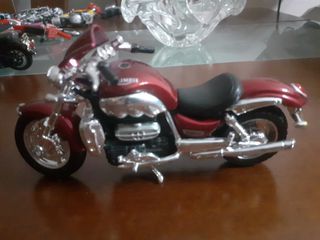 Συλλεκτική μηχανή μινιατούρα TRIUMPH ROCKET I I I