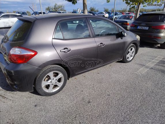 Toyota Auris 2010 1.33