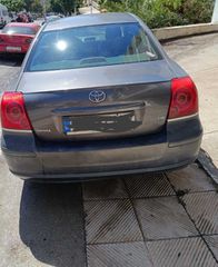 Toyota Avensis 2005