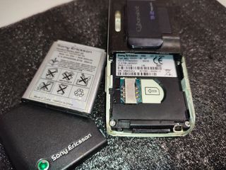 Sony Ericsson K800i-thumb-2