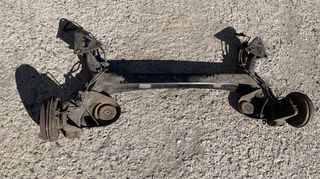 Άξονας πίσω με ταμπούρα από Fiat Panda II 2002-2011