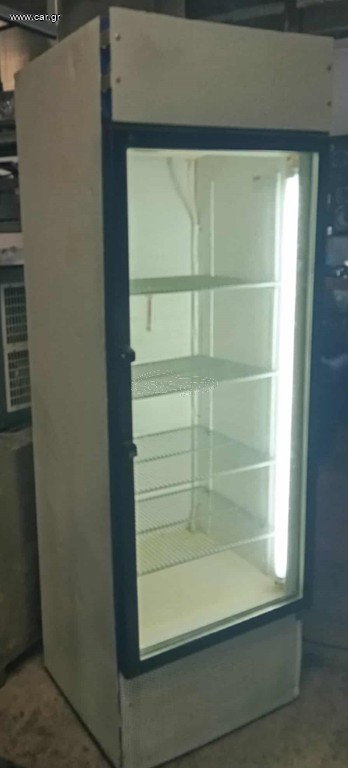 Βιτρίνα αναψυκτικών