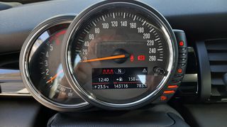 Mini Cooper D 2015 1.5Lit DIESEL 116HP*PANORAMA*LEDER* KEY LESS-thumb-11