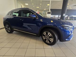 Mercedes-Benz GLA 250 2025 250e PLUG IN HYBRID PROGRESSIVE-thumb-6