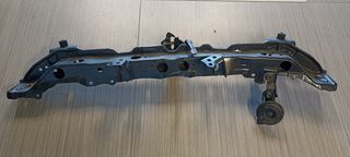 Τραβέρσα ψυγείου από Toyota Yaris - 53205-0D905 53510-0D300 86520-0D050