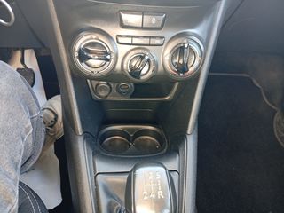 Peugeot 208 2016-thumb-14